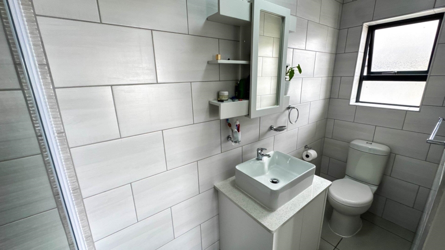 3 Bedroom Property for Sale in Dana Bay Western Cape